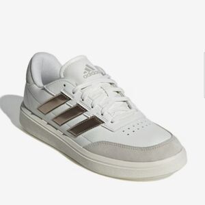 Adidas Courtblock Sneakers